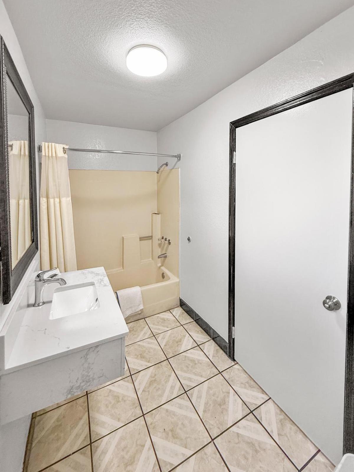Super 7 Motel - Anaheim Packing District & Disneyland Buitenkant foto